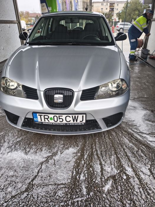 Autoturism Seat ibiza 100.000km,2009