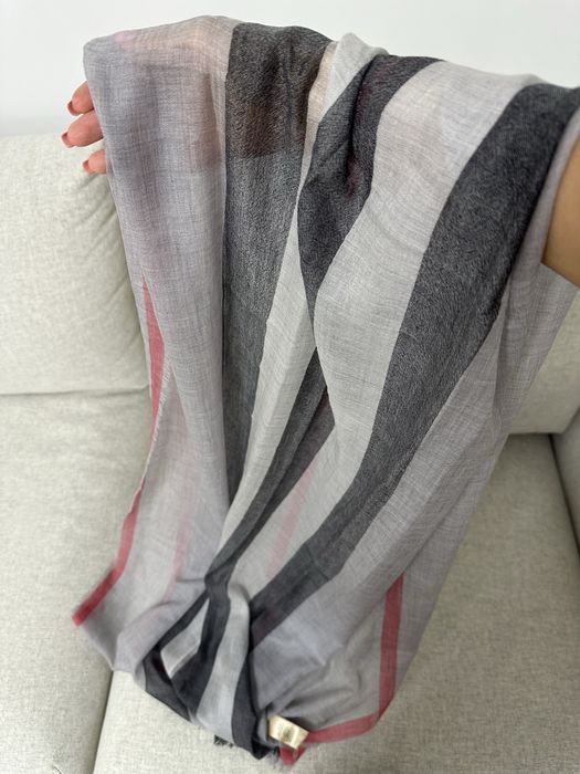 Esarfa 100% cashmir Burberry