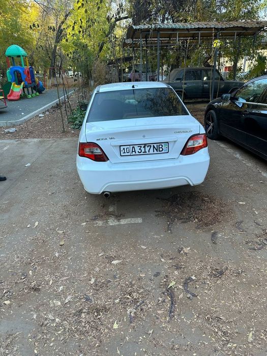 Nexia 2 1.6 gaz bor srochni sotiladi