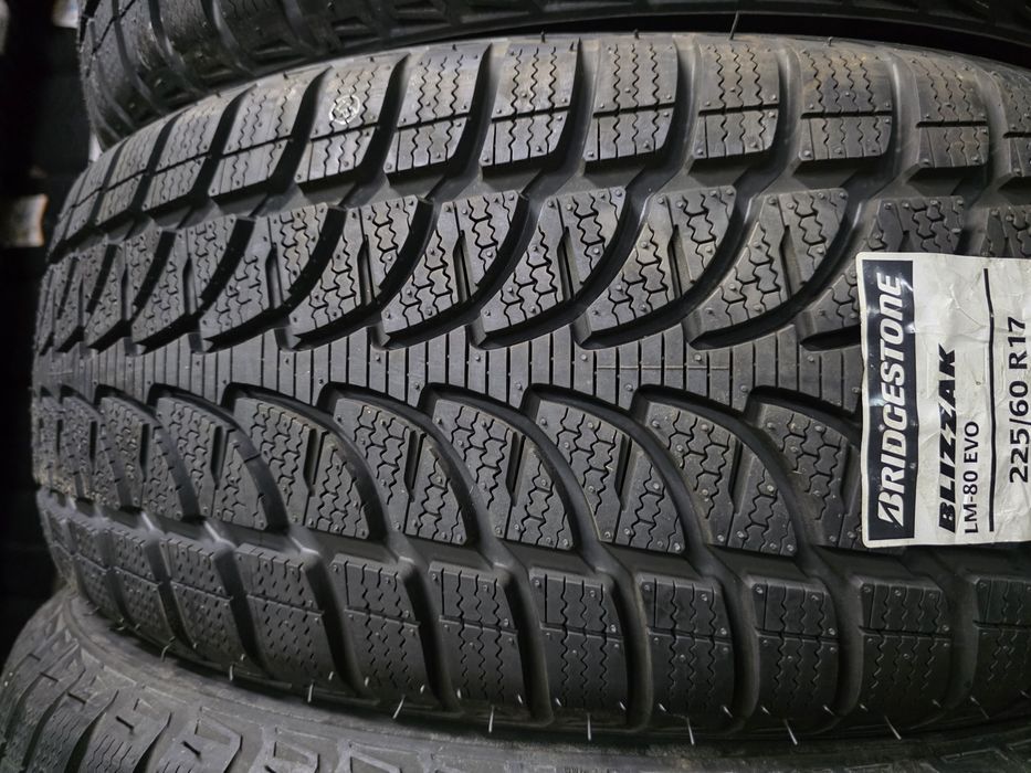 4бр Нови зимни гуми 225 60 17 - Bridgestone