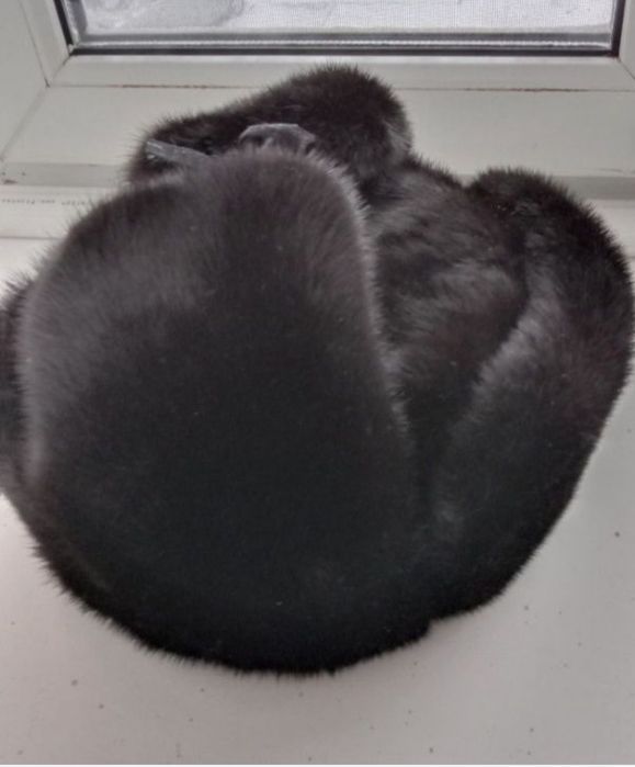 Продам норковую мужскую шапку
