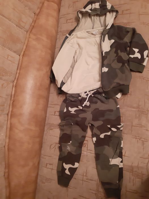 Treninguri, compleuri marimi 98/104 104/110