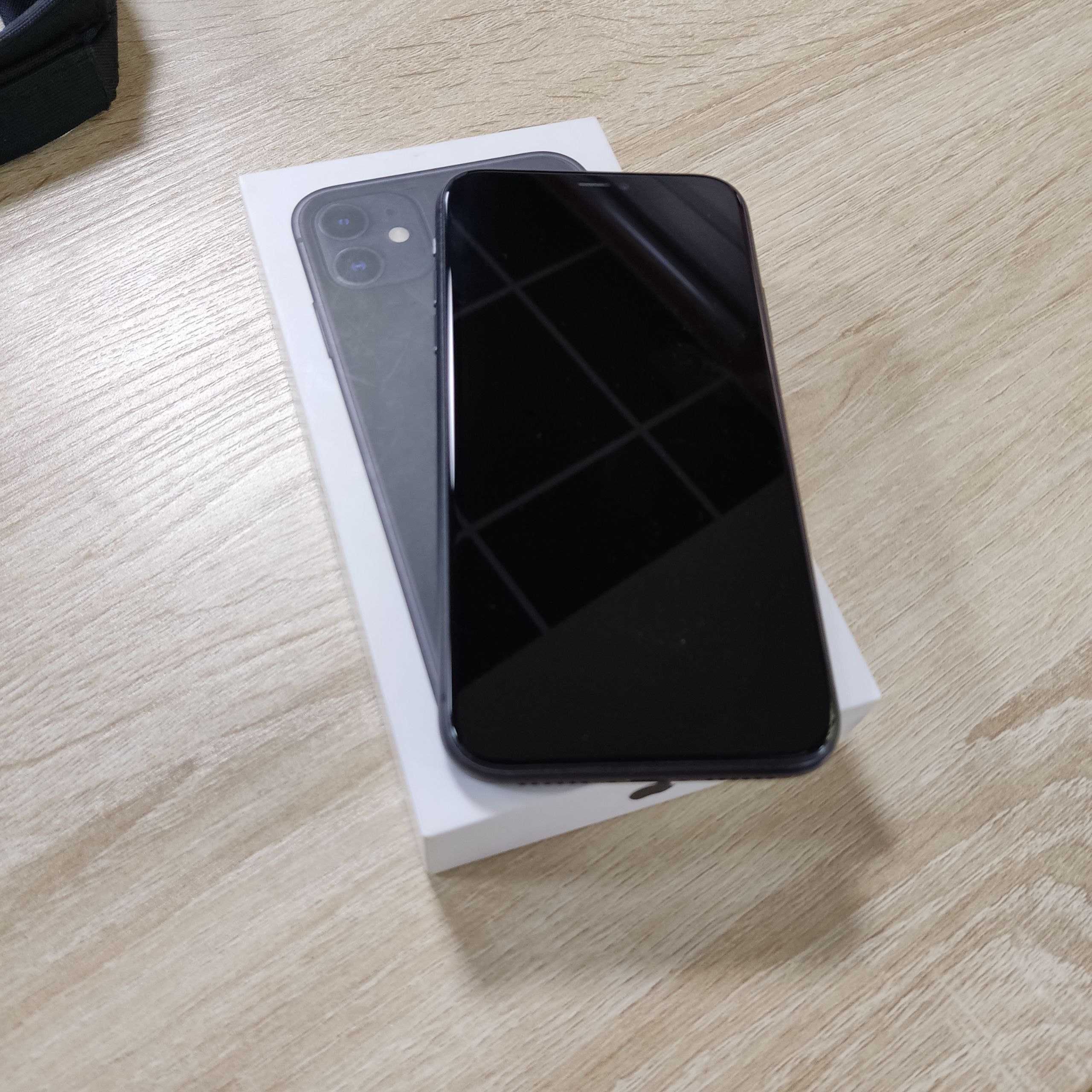 Iphone 11/128, 79%, IOS 17.3.1