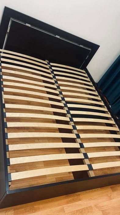 Кровать двуспальная