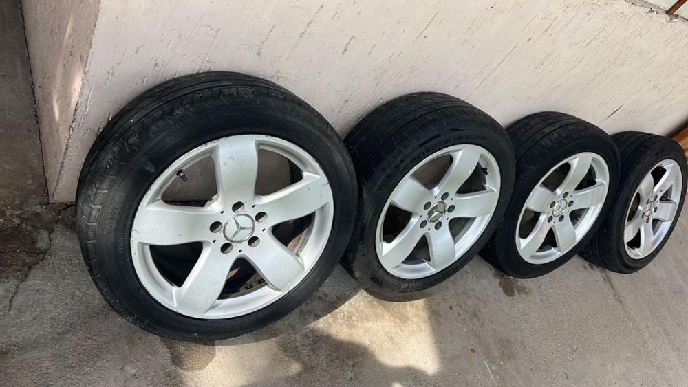 Шины с дисками 225 50 R17 ключ