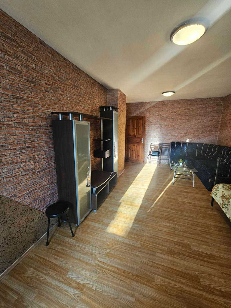 Дава се под наем Двустаен апартамент в Бургас, Славейков - 60 кв.м за 204 € - Снимка #6