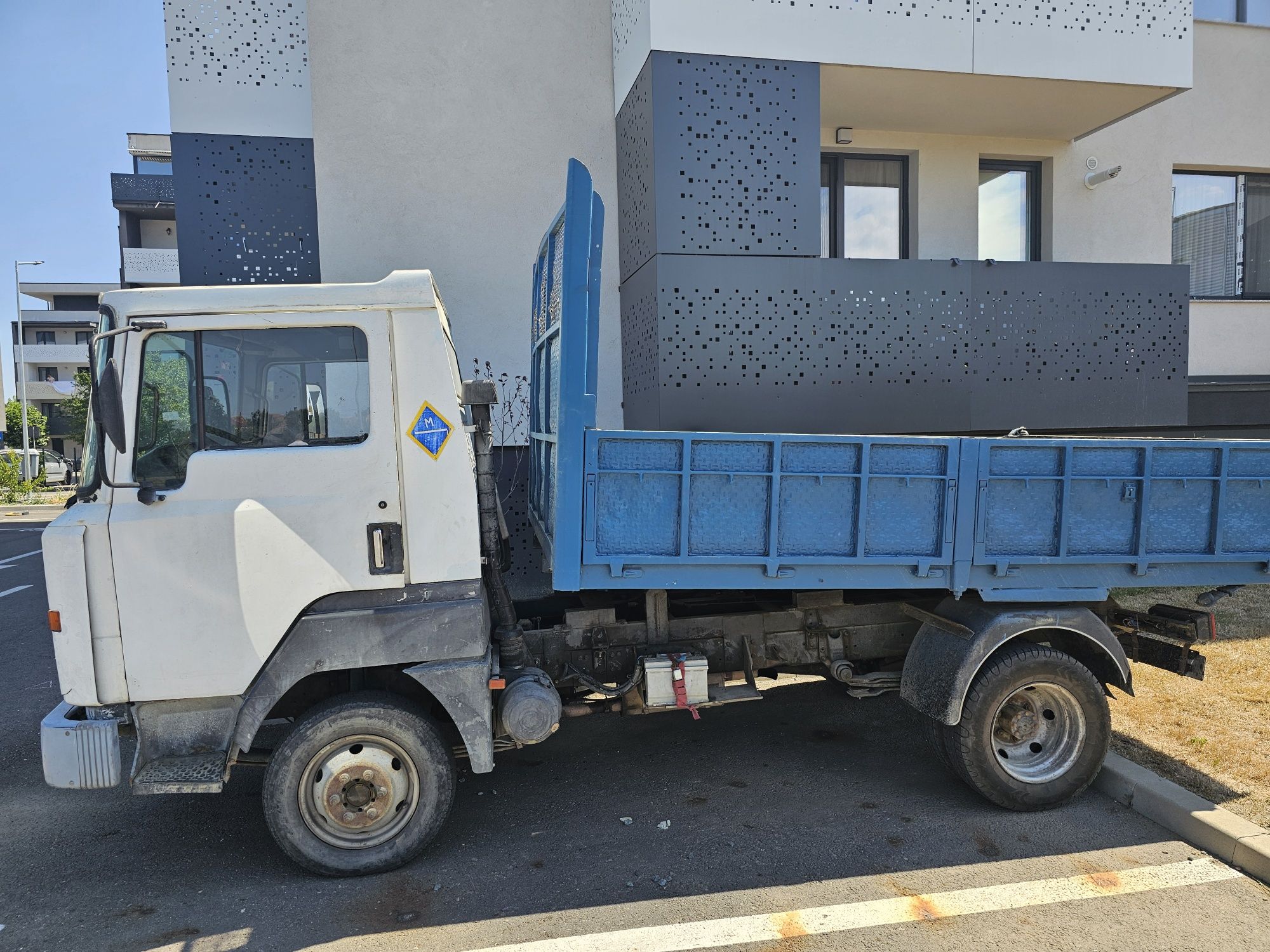 Transport moloz si alte agregate