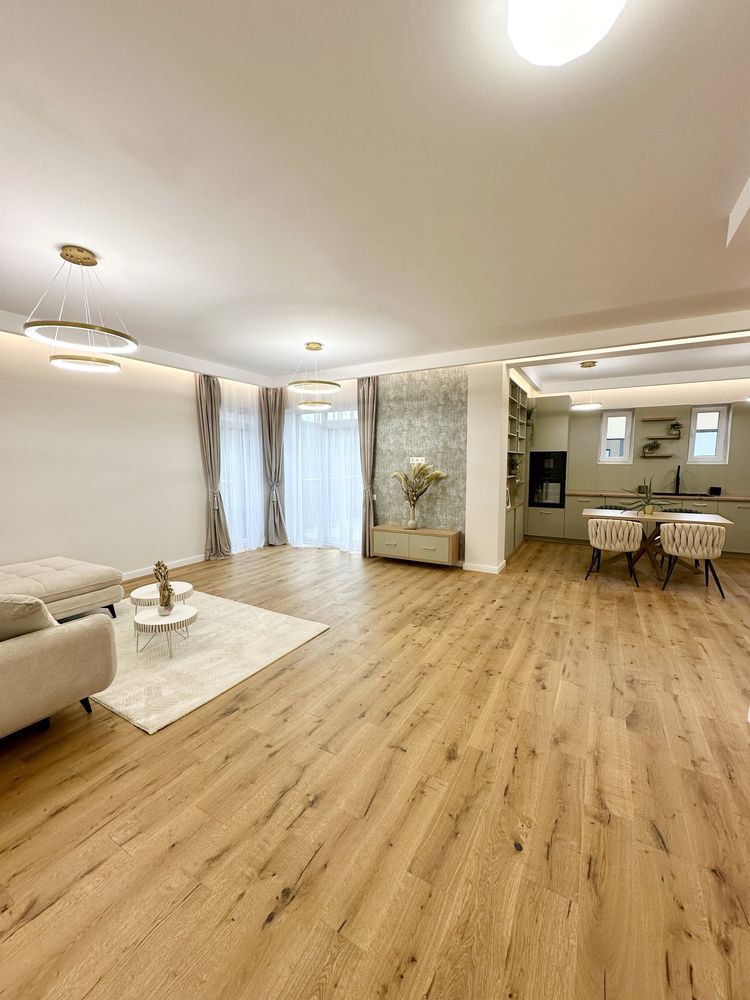 Proprietar vand apartament 90 mp, terase 30 mp, nou, ultrafinisat