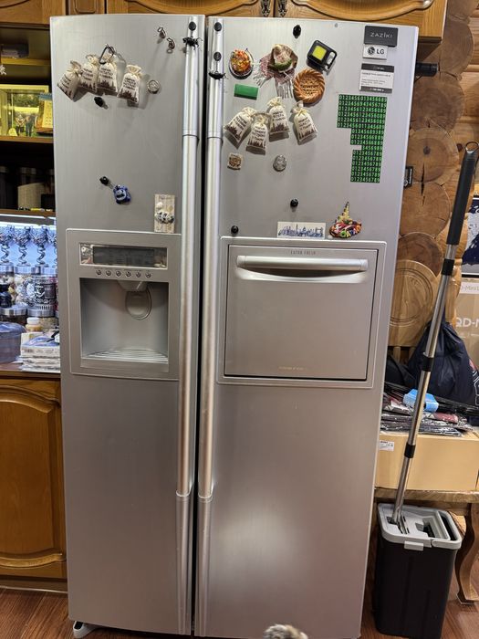 Продам холодильник side by side б/у в отличном состоянии