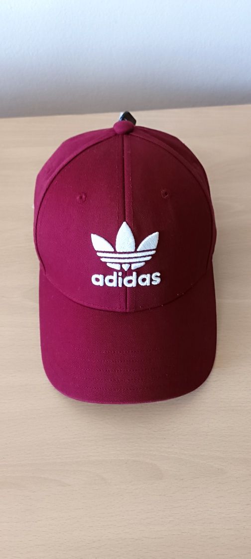 Нова шапка adidas originals