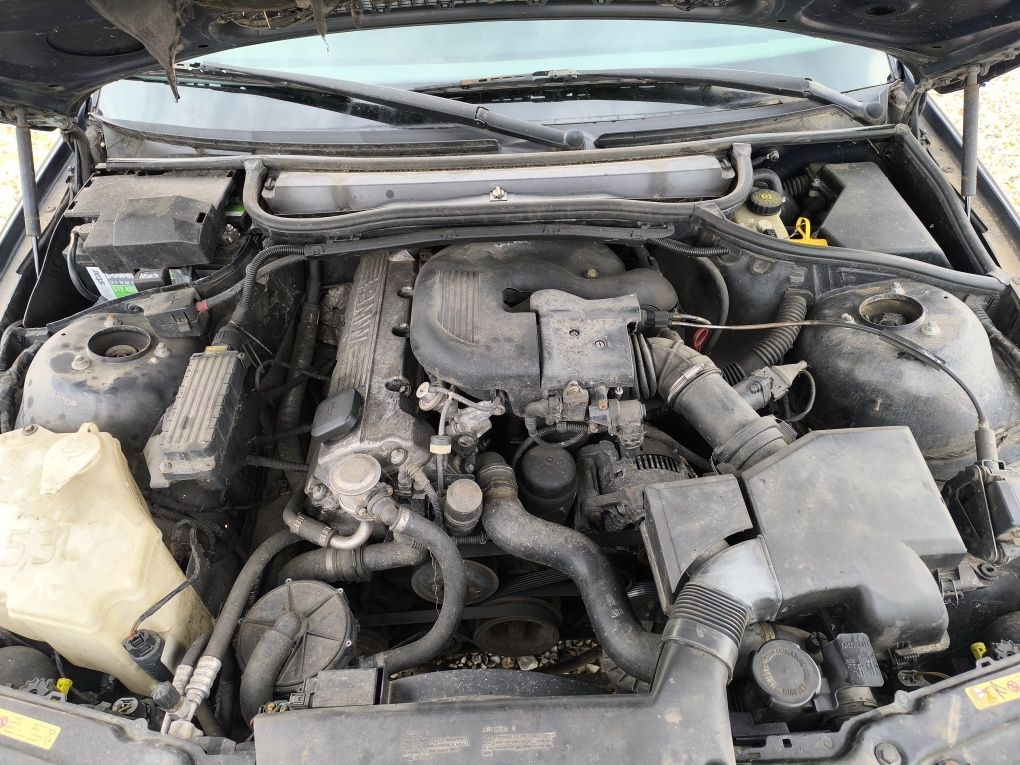 BMW E46 318i на части