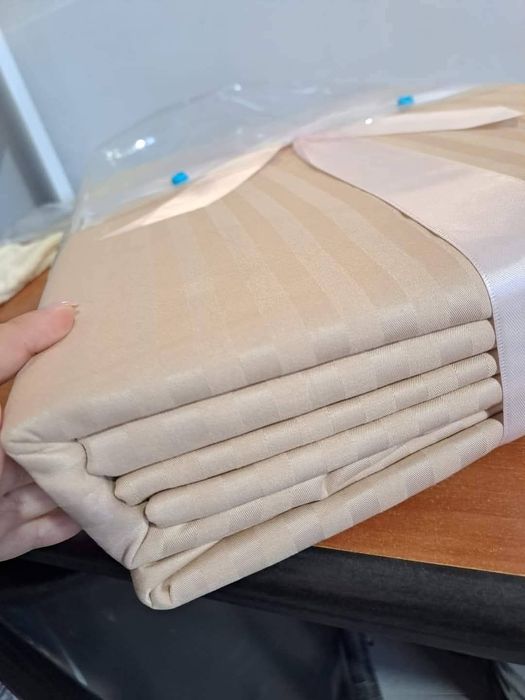 Lenjerie de pat Damasc 6 piese, cearceaf cu elastic