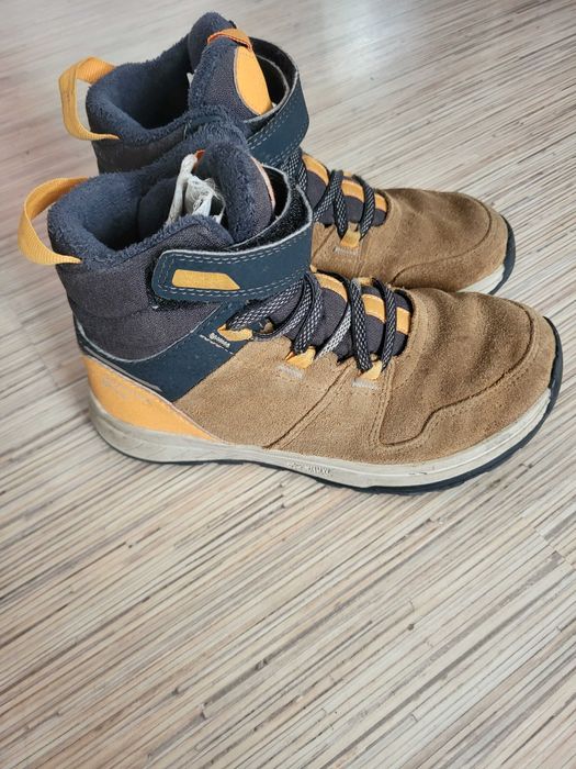 Детски боти и апрески