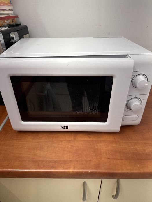 Микровълнова фурна Neo