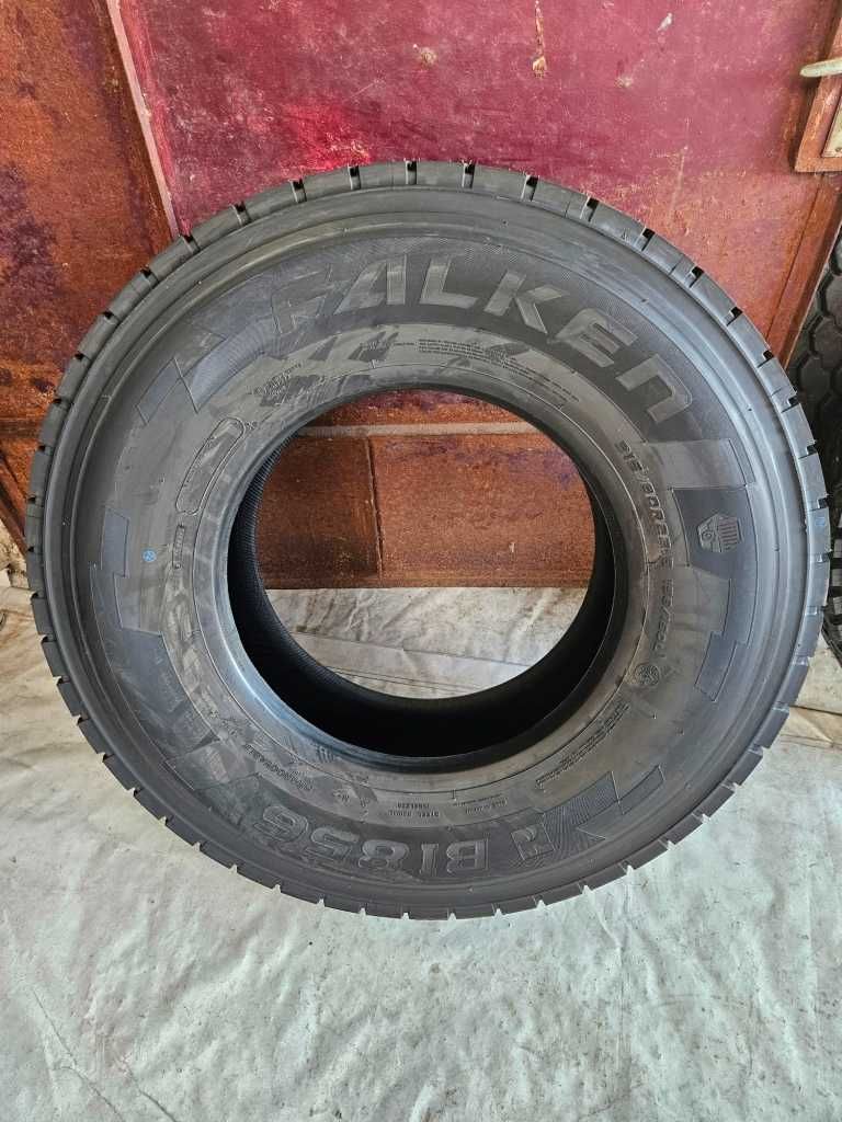 2 Нови тежкотоварни гуми 315/80 R22.5 Falken BI856 156/150L M+S Japan