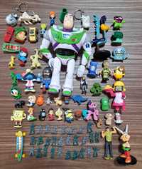 Lot 79 jucarii / figurine (Kinder, Strumfi, Asterix, Toy Story, etc.)