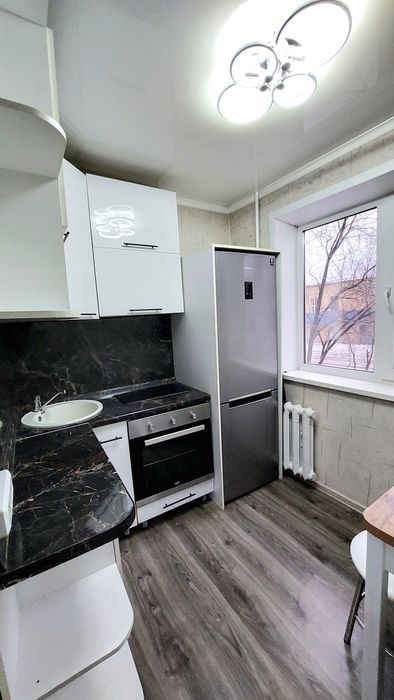 Сдам 2 ком.квар на длит. срок  .2 /5. район 35 квартала , семейным