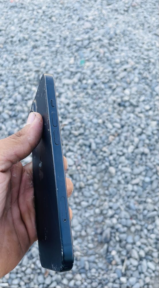 iPhone 15 с гарантией