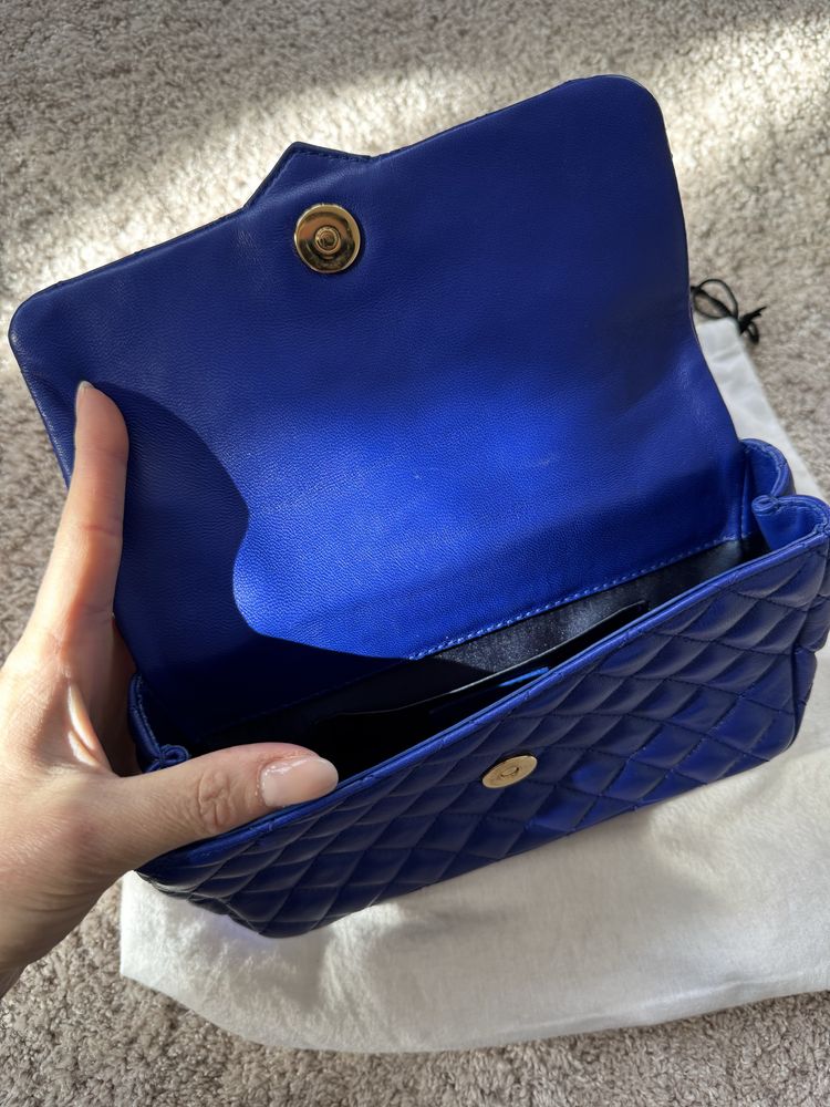 Малка чантичка Moschino