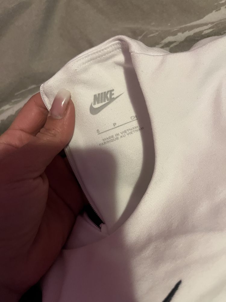 Nike Дамско боди найк р-р С