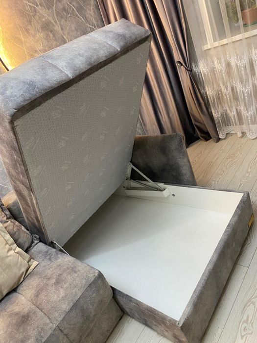 Диван в отличном состоянии