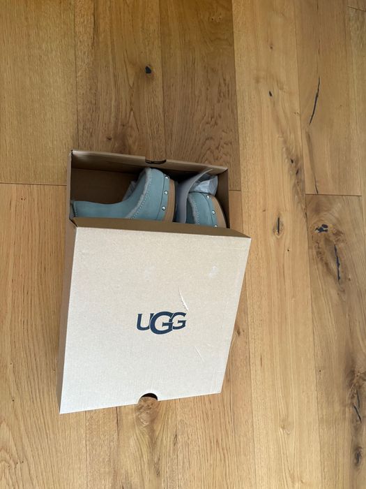 Saboți de iarnă UGG