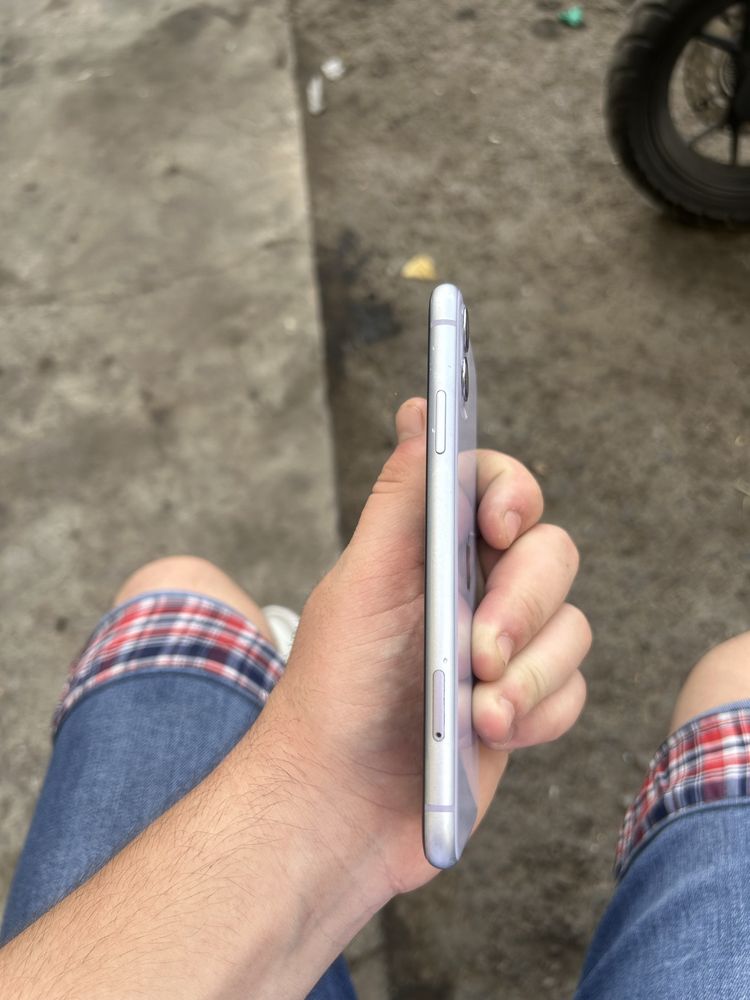 Iphone 11 xotira 64.gb
