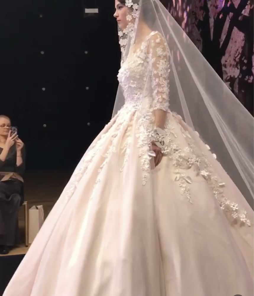 Свадебное платье