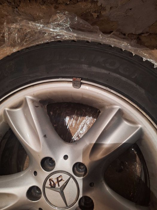Jante mercedes C200cdi si anvelope de iarna 205/55R16 stare buna