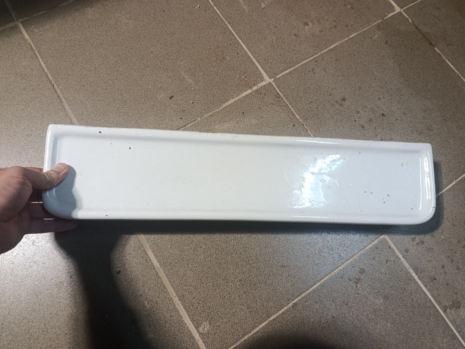 Стара порцеланова лавица за баня и сапунерка