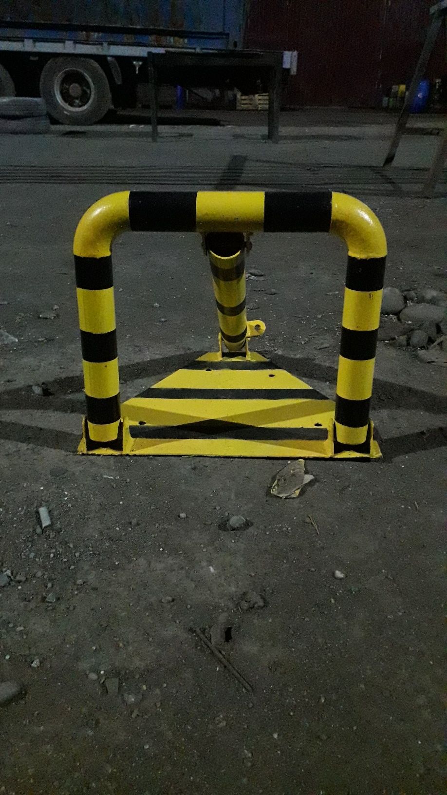 Parkovka baryer avto stop