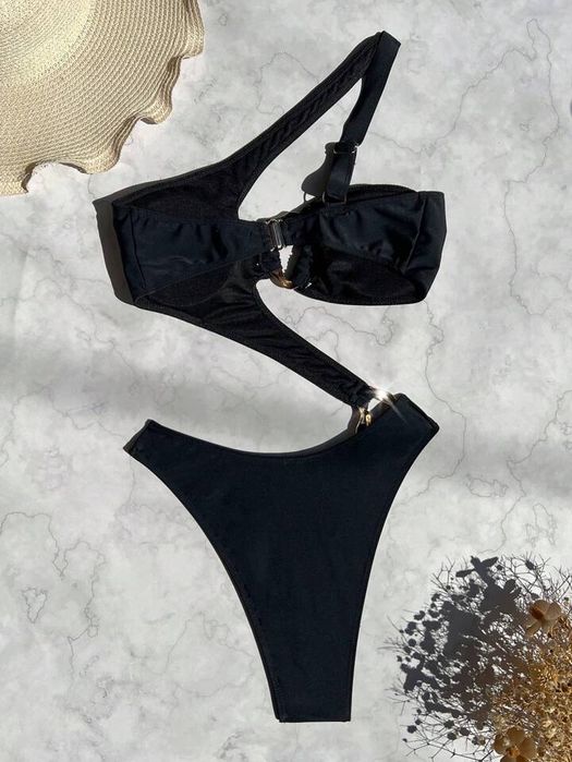Costum Baie C803 (Daira-Shop.ro) Negru cu Bretele Intreg Catarame