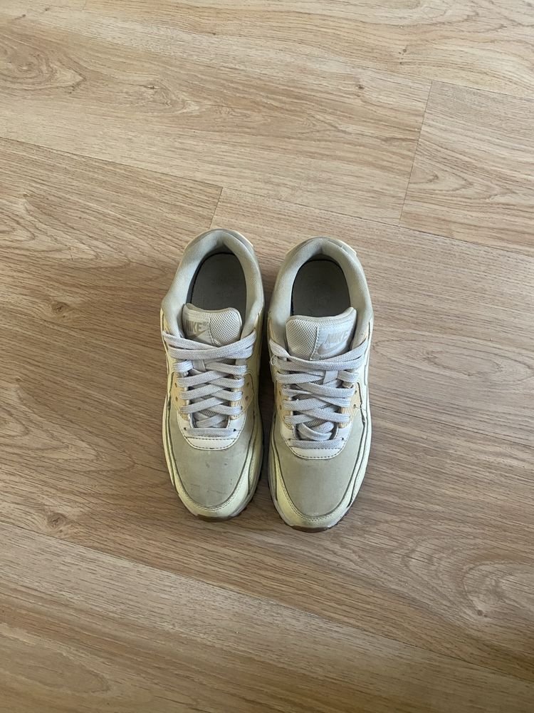 Маратонки NIKE