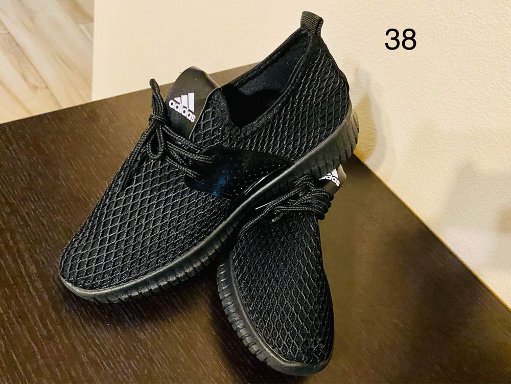 Adidas nou nr 38