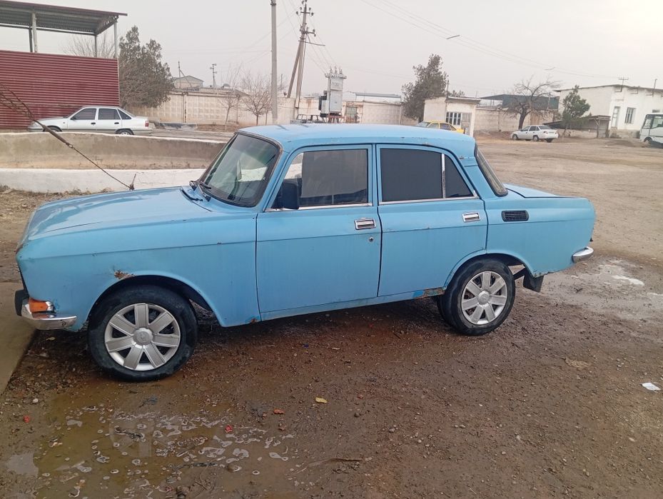 Машина сотилади факат нахт 15милйон сом