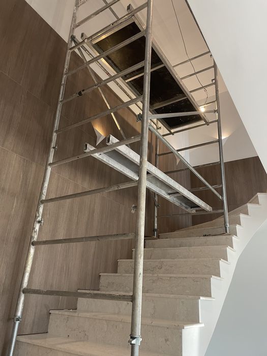 Inchiriez schela   de inchiriat schela mobila aluminiu