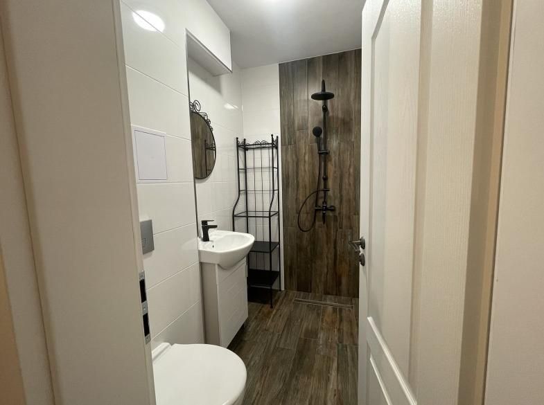 Дава се под наем Тристаен апартамент в Пловдив, Каменица 1 - 110 кв.м за 680 € - Снимка #4