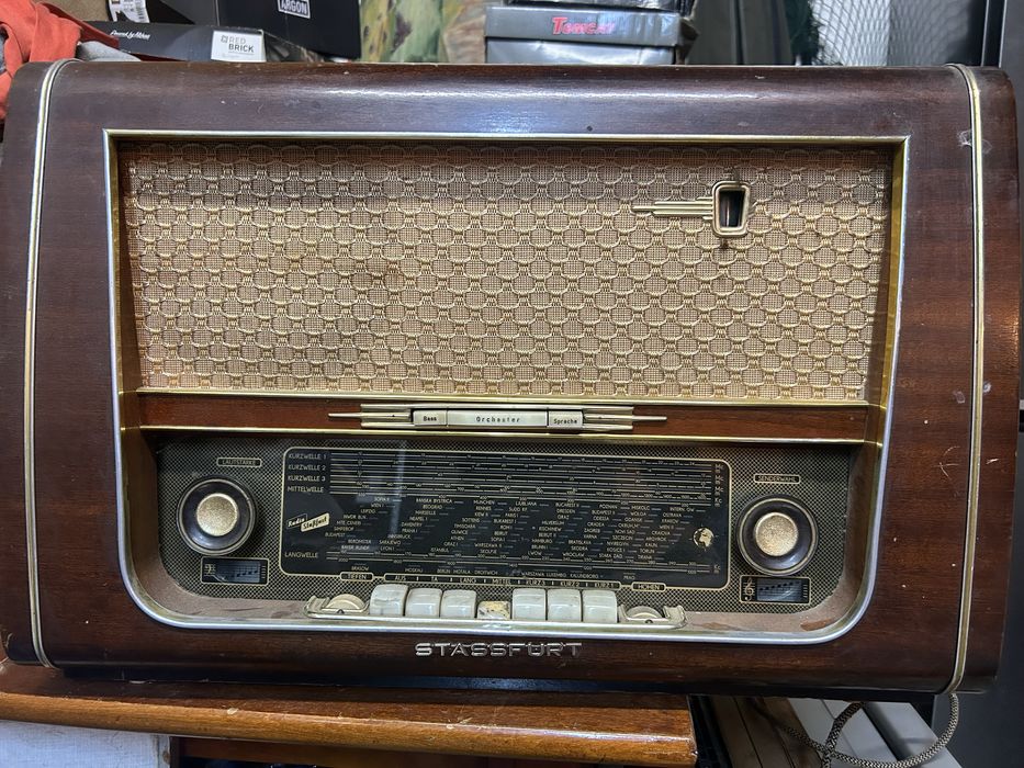 Radio cu lampi strassfurt