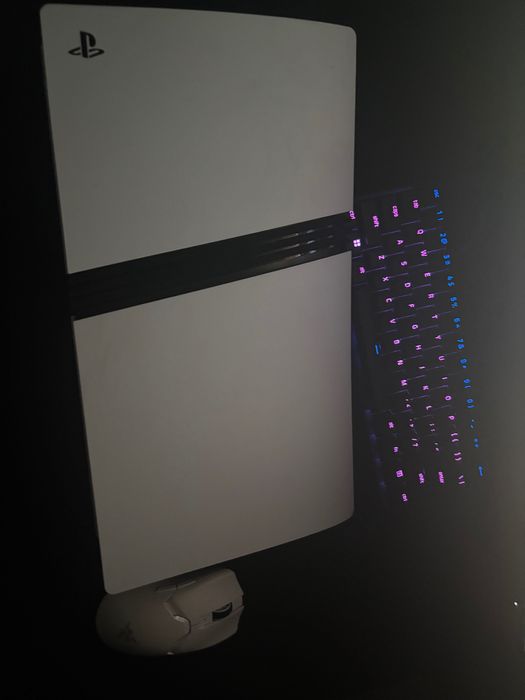 Ps5 pro  2 tb на 7 месеца