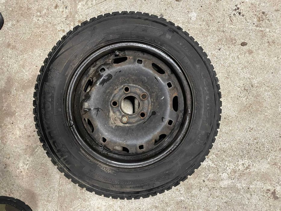 4 Anvelope (cauciucuri) de iarna Hankook I*Cept RS2 165/70/R14 + jante