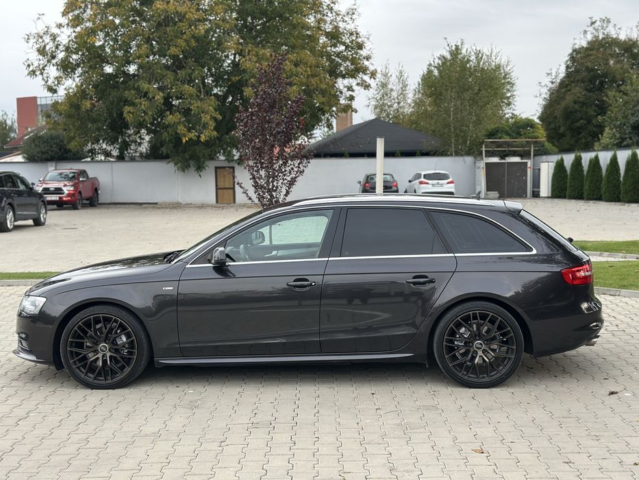 Audi A4 2.0 TDi 2013 S-line/ Distronic/ Lane Assist