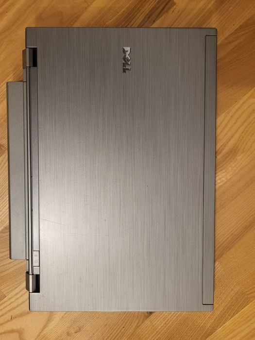 Laptop DELL Latitude E4310