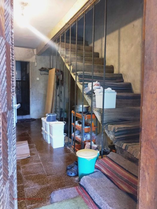 Продава се Къща в с. Извор, Област Перник - 200 кв.м за 350 €/кв.м - Снимка #8