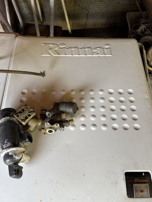 Продам печку Rinnai