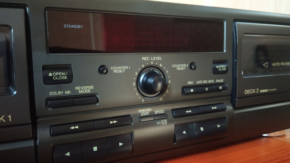 Продаю усилитель и деку Technics