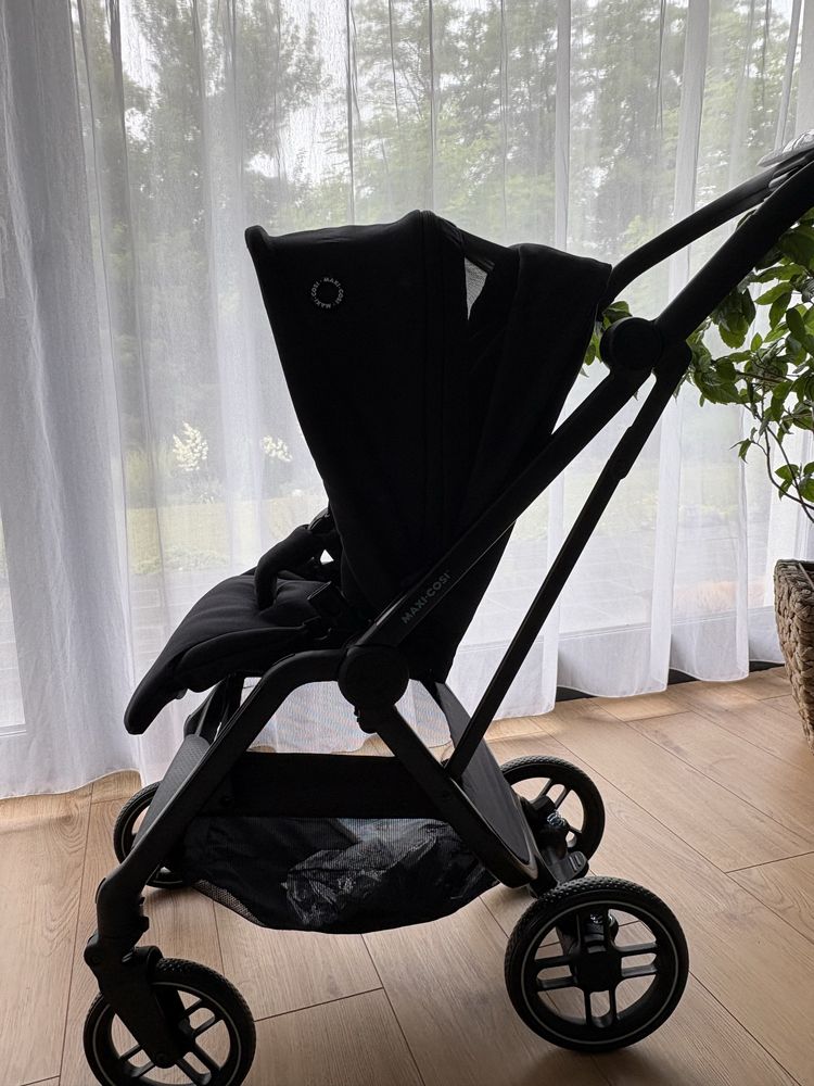 Carucior Maxi Cosi Leona 2 ,ultracompact, scaun reversibil,pana la22kg