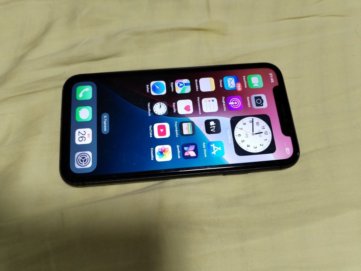 iPhone 11 64 GB .