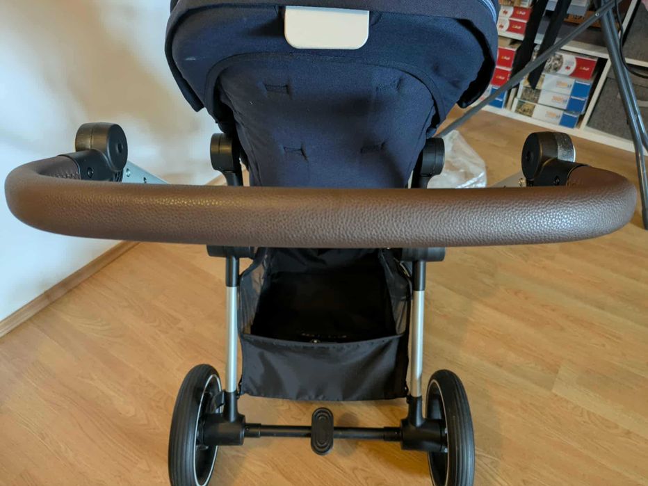 Carucior Cybex EOS LUX albastru inchis + extras