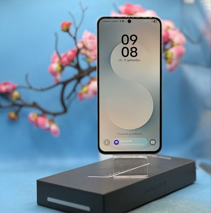 ГАРАНЦИОНЕН! Samsung Galaxy S25 FE, Dual SIM, 8GB RAM, 256GB, 5G, Бял