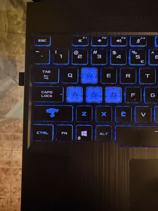 Asus TUF A15 F506IV-HN260 – Ryzen 7 / RTX 2060 / 16GB RAM / SSD 512GB